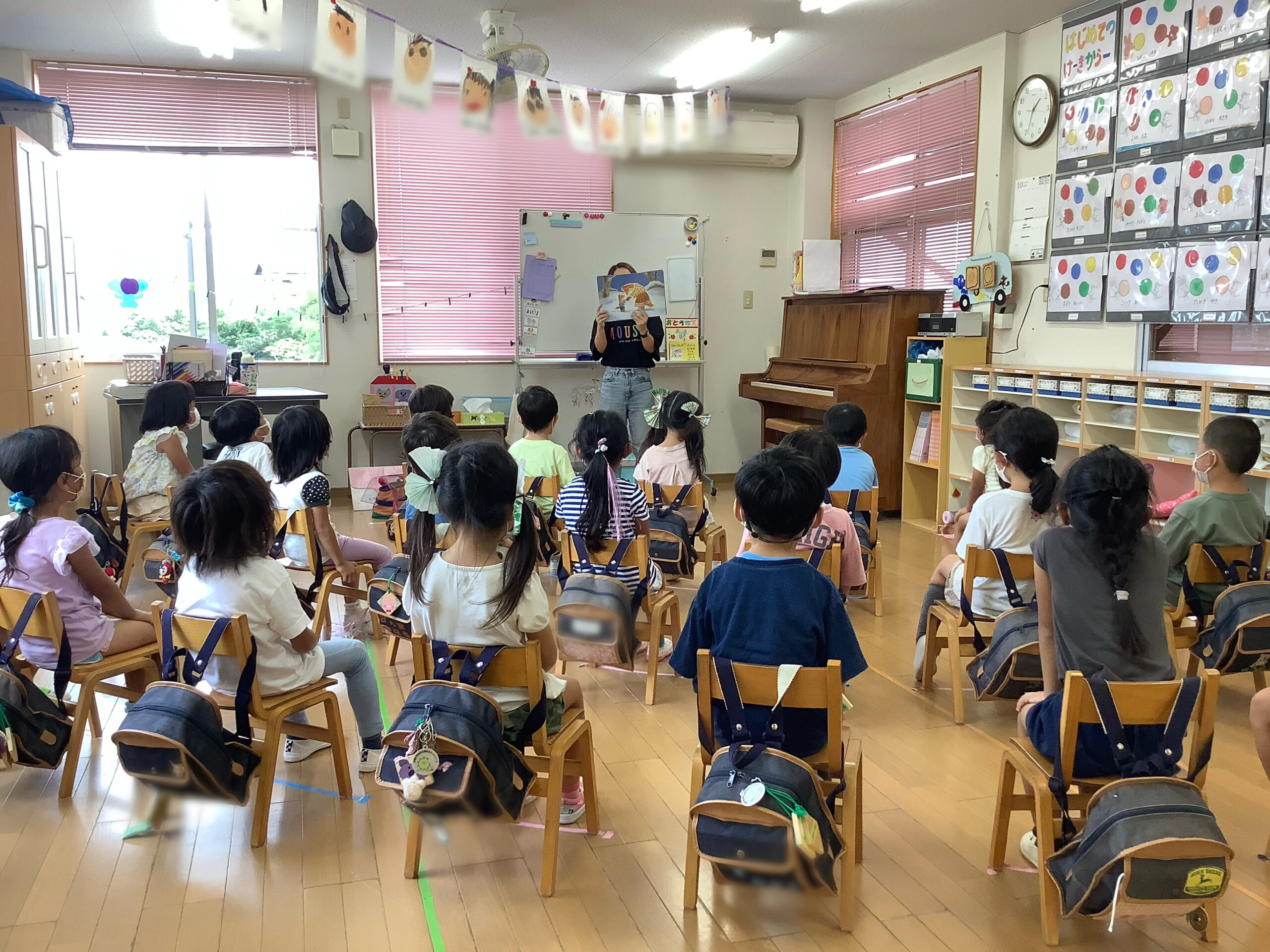 絵本を読んでもらいました★