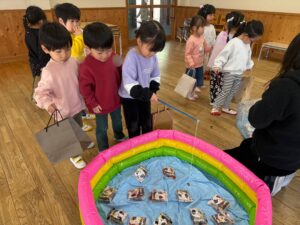 お楽しみ会をしました誠和幼稚園-幼保連携型こども園 - 粉砕技術業界No1プロフェッショナル
