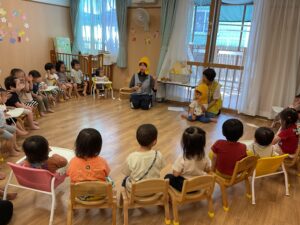 【未満児クラス】5月の防災訓練の様子誠和幼稚園-幼保連携型こども園 - 粉砕技術業界No1プロフェッショナル