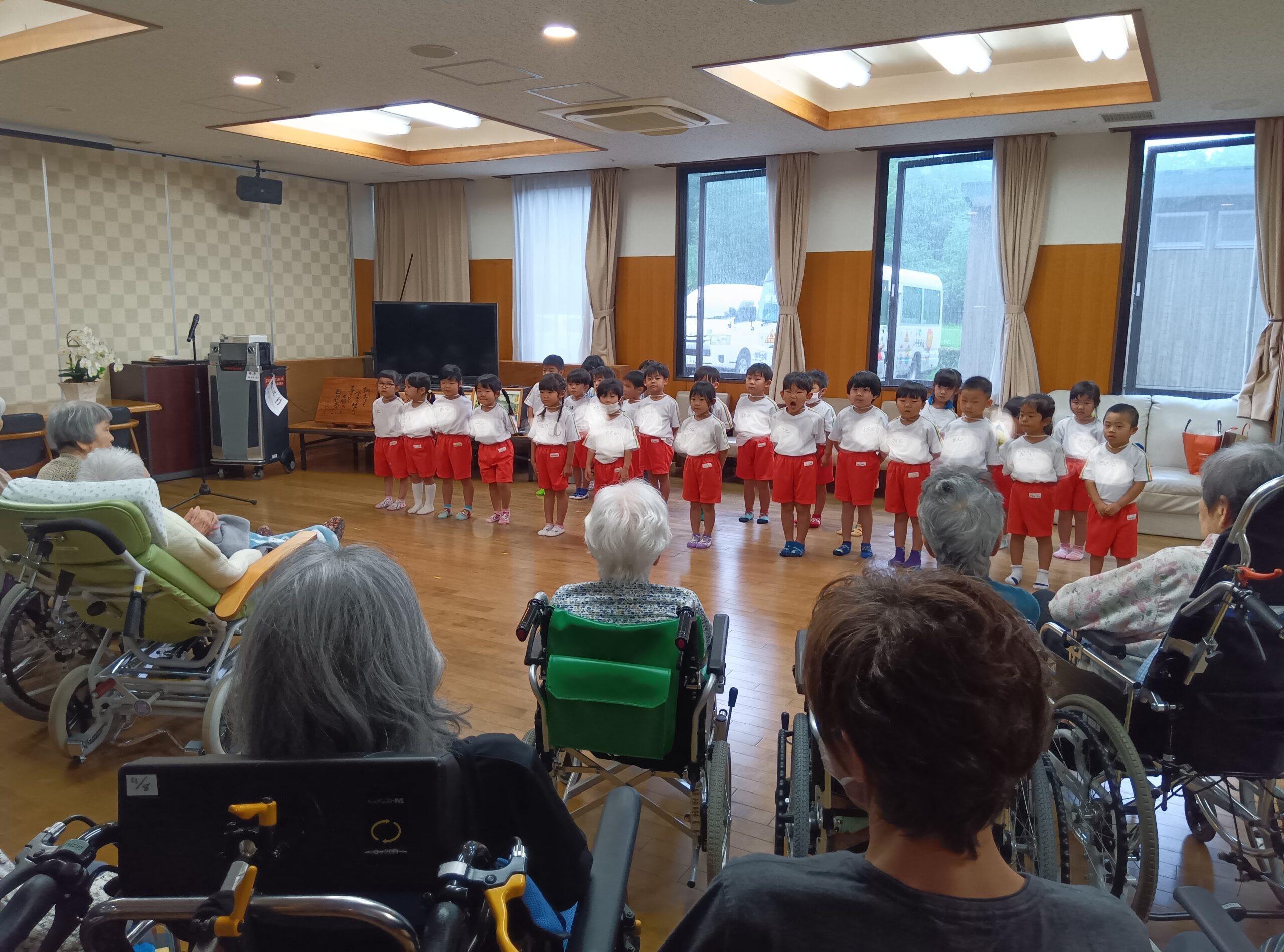 ふくろうの杜行ってきました!誠和幼稚園-幼保連携型こども園 - 粉砕技術業界No1プロフェッショナル